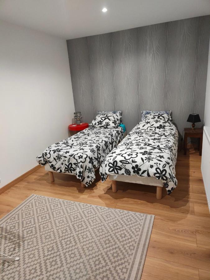 Maryse Hotel Douvrin Buitenkant foto